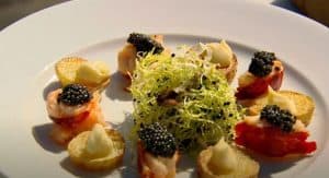 Makes Lobsten and Caviar Salad - Cooking 2020