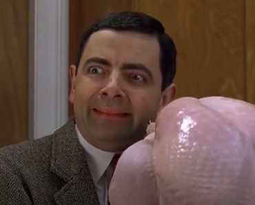 THANKS GIVING TURKEY EXPLOSION - Mr Bean Funny Clips