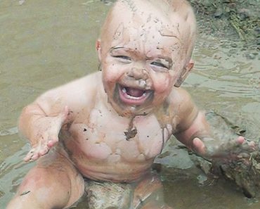 Funny babies outdoors videos